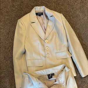 Kasper Light Cream Blazer and pant suit set 2P NWOT